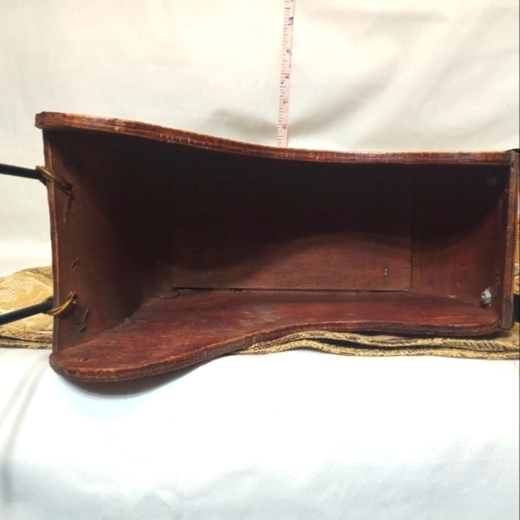 VINTAGE miniature sled with signed painting on the sides. - Picture 5 of 11